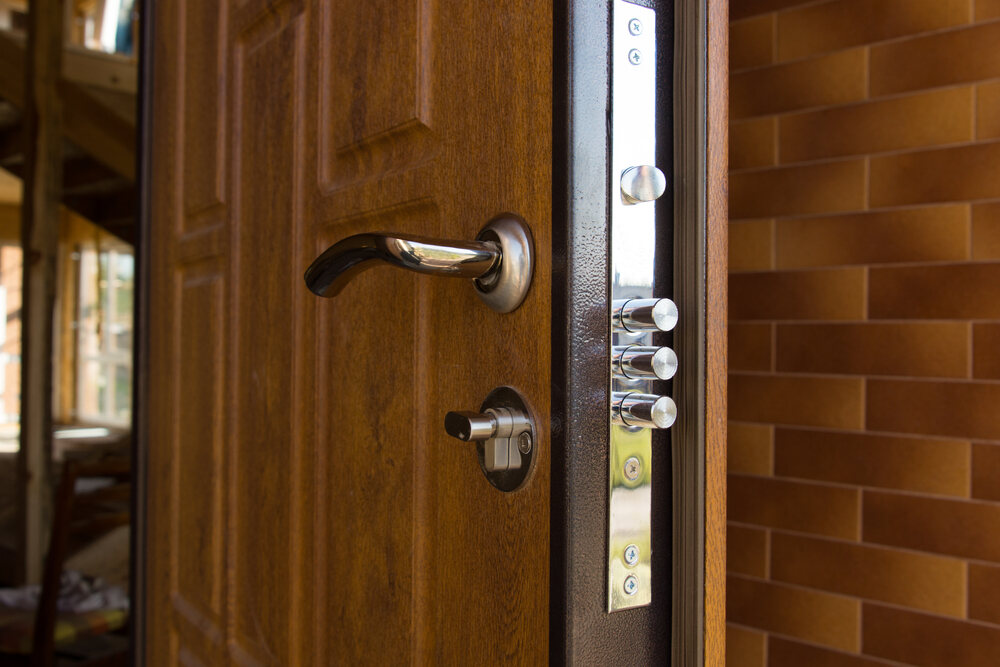 What is the most effective kind of door locks for the front door